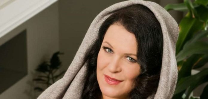 Подруга покійної Руслани Писанки розповіла, чому зірка позбавилася волосся Подруга покійної Руслани Писанки розповіла, чому зірка позбавилася волосся