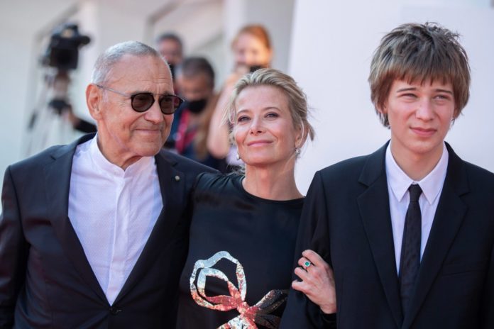 Юлія Висоцька та Андрій Кончаловський вже вісім років тримають доньку в комі