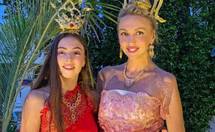 Оля та Марія Полякови