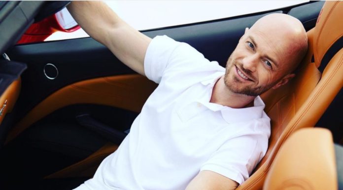 Влад Яма засвітився в обіймах іншої у Майамі