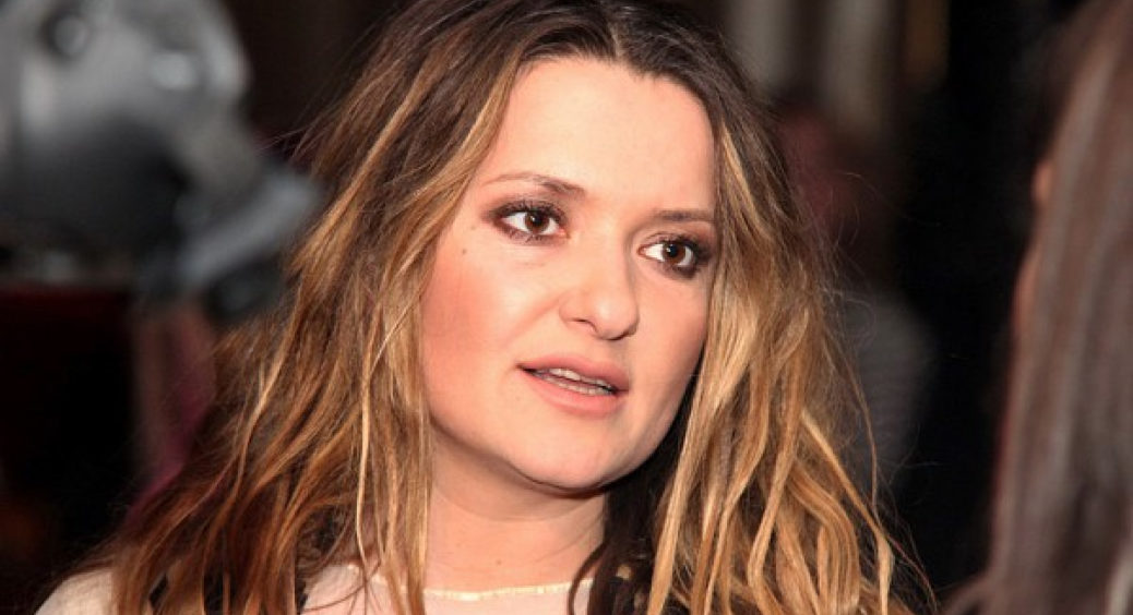 Наталія Могилевська ошелешила прихильників: без зайвих пояснень поголила голову та показала новий імідж 