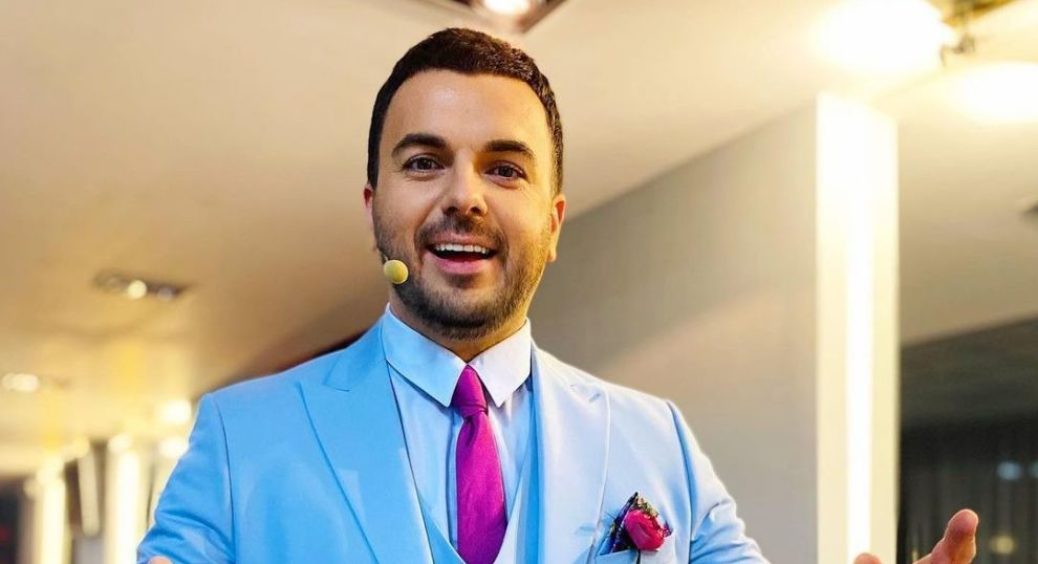 Григорія Решетніка помітили в компанії ефектної засмаглої брюнетки: дружина, яка приїхала в Київ, не зупинила 