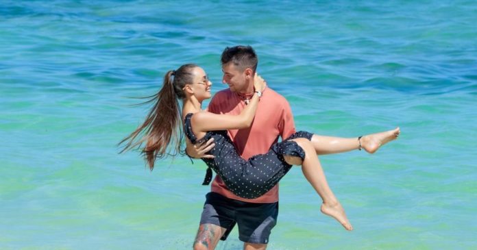 Ксенія Мішина помирилася з Олександром Еллертом і отримала пропозицію