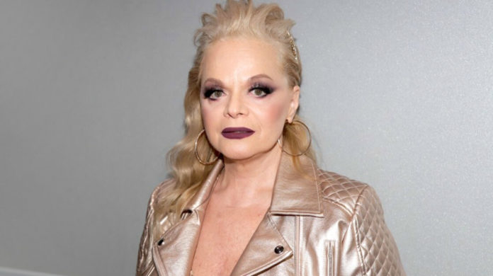 Лариса Доліна