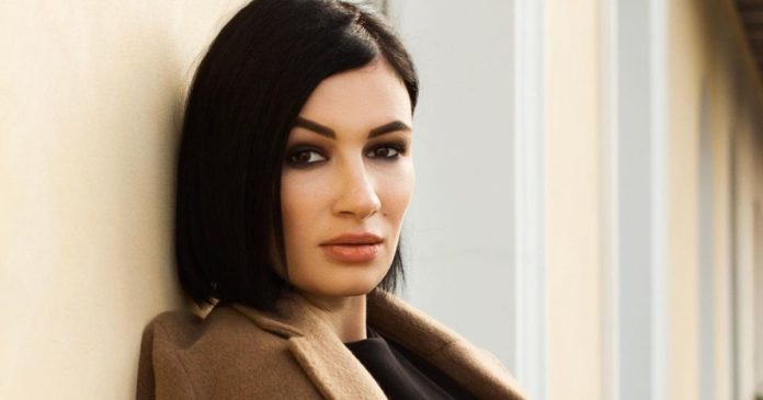 Анастасія Приходько вважає, що не можна відсиджуватися за кордоном чоловікам