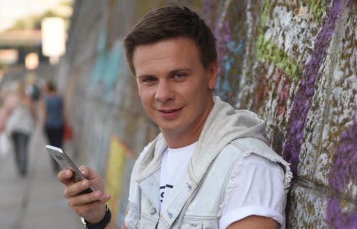 Дмитро Комаров