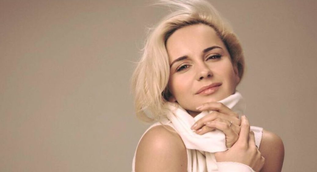 Як виглядає 40-річна Лілія Ребрик без гриму та укладки: артистка показала обличчя зблизька і вразила фанатів 