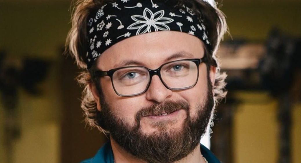 Як виглядає та чим займається коханка Дзідзьо: співачка SLAVIA розповіла про нічні походеньки артиста 