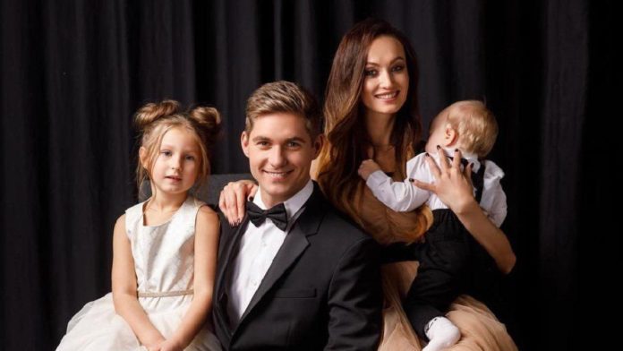 Володимир Остапчук показав, як виглядає батько його екс-дружини Олени Войченко