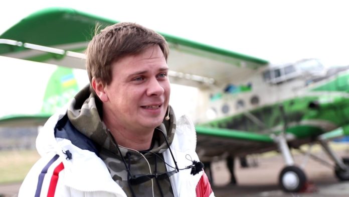 Дмитро Комаров