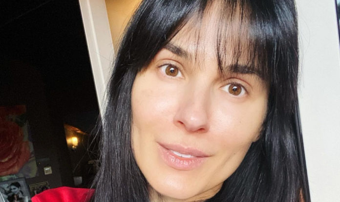 Маша Єфросініна пояснила, чому виїхала з дітьми, але без чоловіка за кордон Маша Єфросініна пояснила, чому виїхала з дітьми, але без чоловіка за кордон