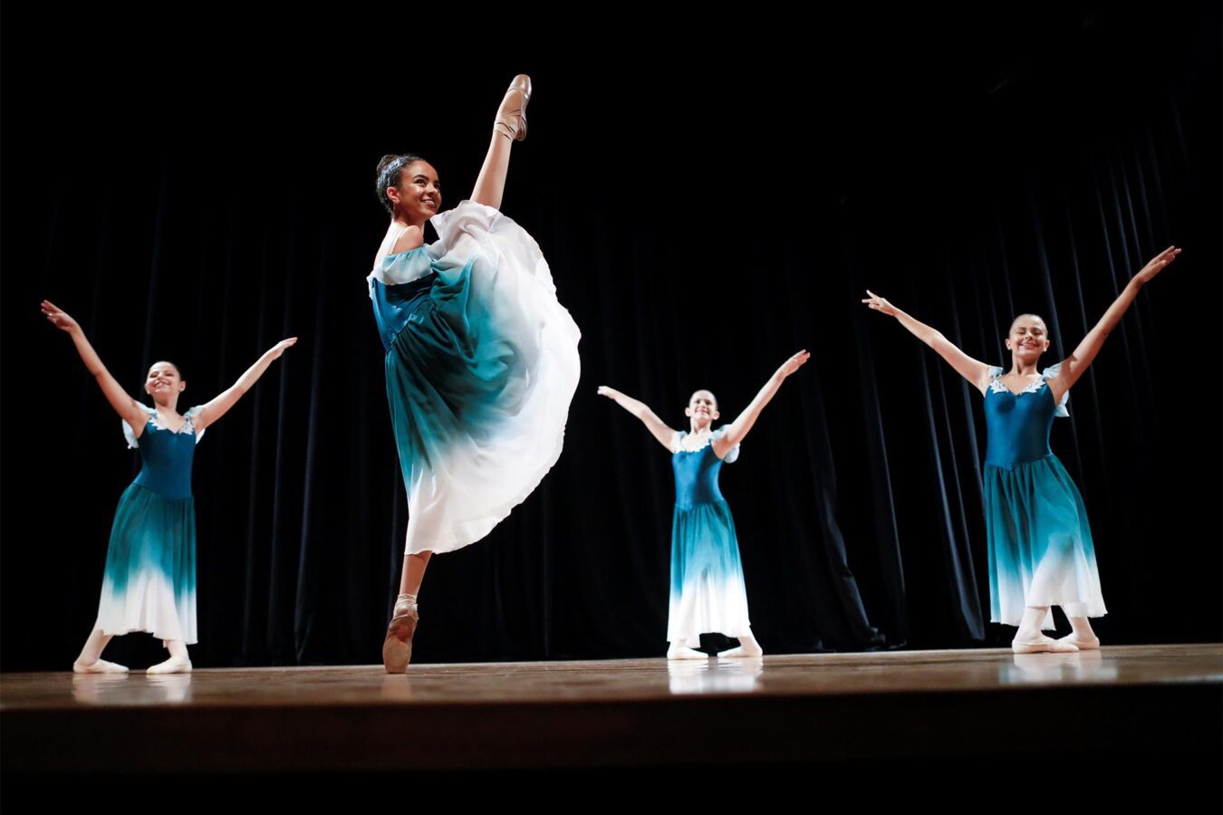Бразильська балерина танцює без рук