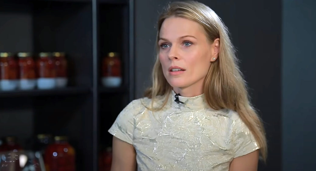 (Фото) Ольгу Фреймут не впізнали фанати: екс-ревізорка змінила імідж та нарвалася на образливу критику 