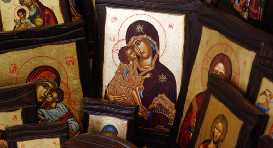 Сильні молитви на Великдень, які читаються для міцного здоров’я та здійснення усіх бажань: щастя цілий рік 