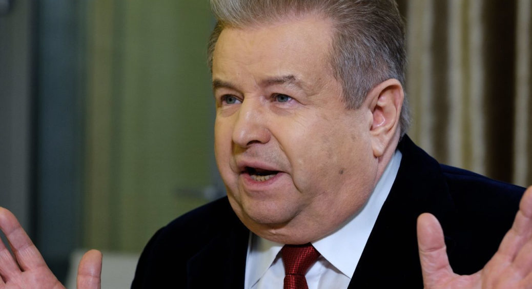 Приставив біля його дверей охорону і поставив на вуха всю країну: Поплавський розкрив, як мало не втратив сина 