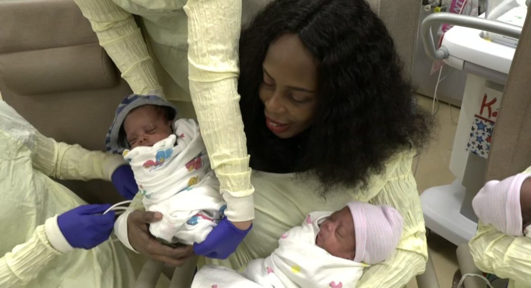 Вагітна дівчина з Африки чекала на 7 дітей, а   народила 9 за одні пологи і встановила новий світовий рекорд 