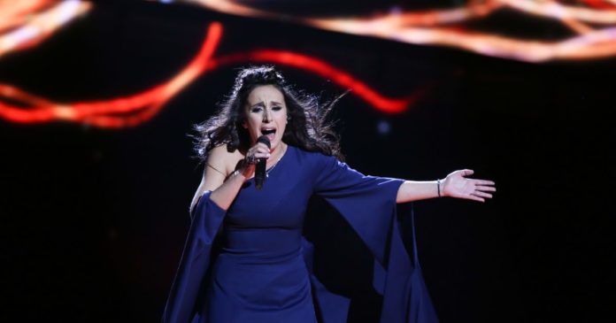 Джамала розплакалася під час виступу в Ісландії