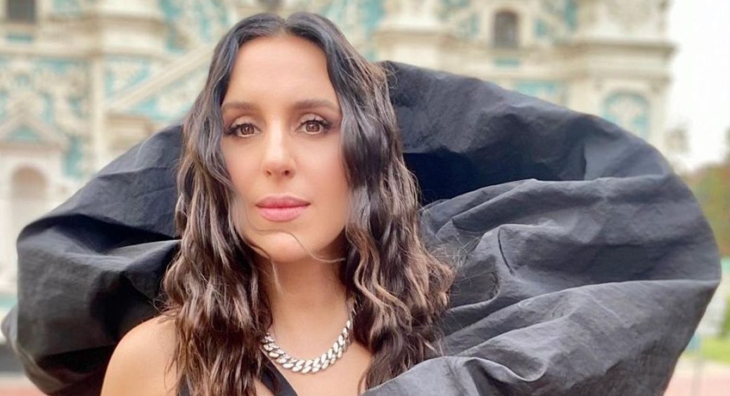 Джамала залишила сім’ю та вирушила до Італії відпочивати з коханим: вже засвітилася поруч з італійцем 