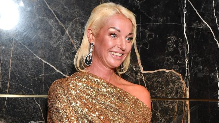 Анастасію Волочкову вітають з вагітністю