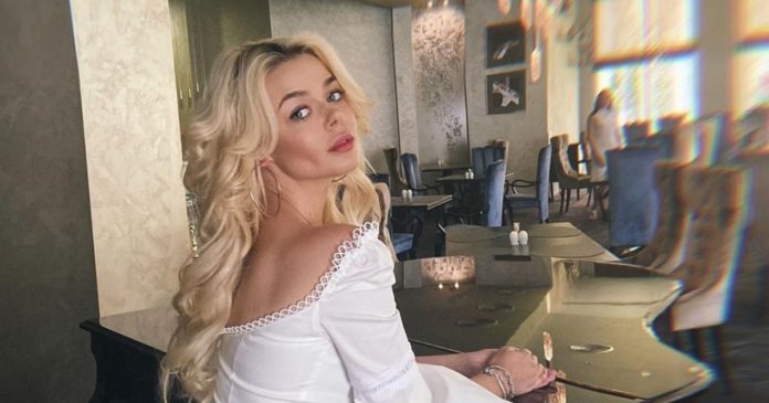 Аліна Гросу