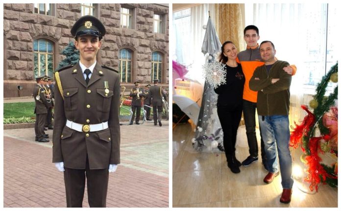 Павло Павлік з батьками