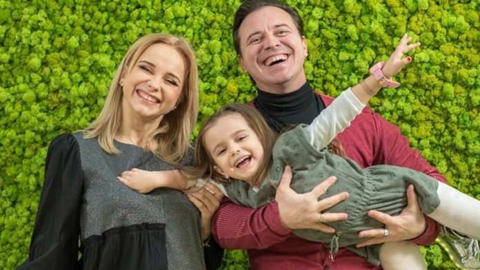 Лілія Ребрик з родиною