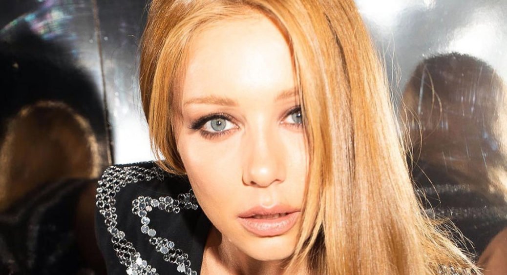 Тіна Кароль зробила стрижку “під хлопчика” і показала образ, який би оцінив Євген Огір: повернулася в минуле 