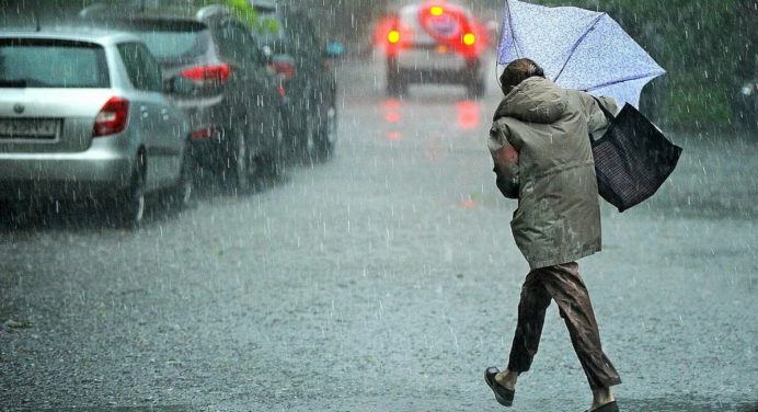 Погода в Україні у червні 2021: синоптики розповіли, коли закінчаться дощі та чи прийде тепло 