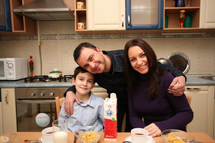 Екс-дружина Віктора Павліка показала на відео покійного сина