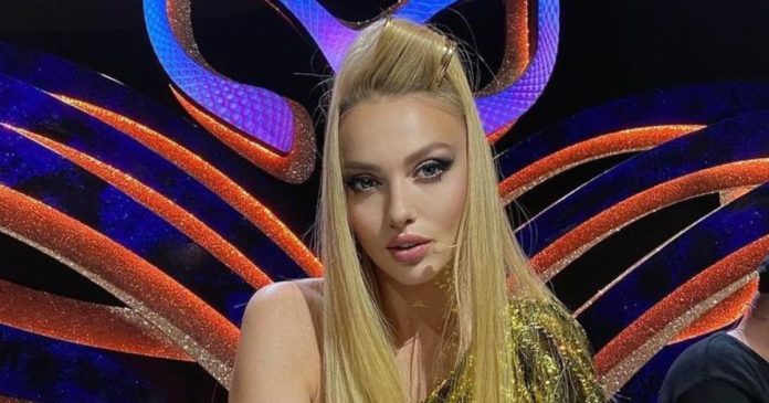 Оля Полякова