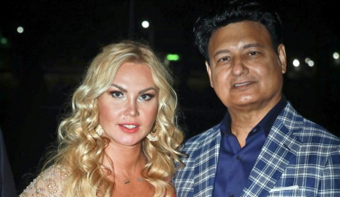 Чоловік Камалії придбав два винищувачі для української армії Чоловік Камалії придбав два винищувачі для української армії