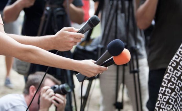 Мікрофони. Фото взяте на просторах мережі.