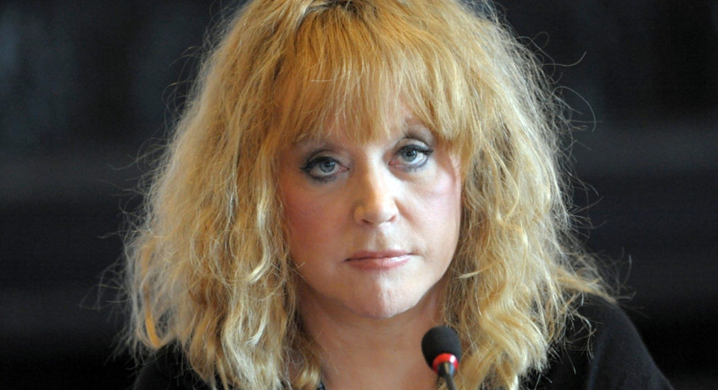Алла Пугачова відмовилася приймати онучку, яку назвали на її честь: не хоче бути бабусею на восьмому десятку 