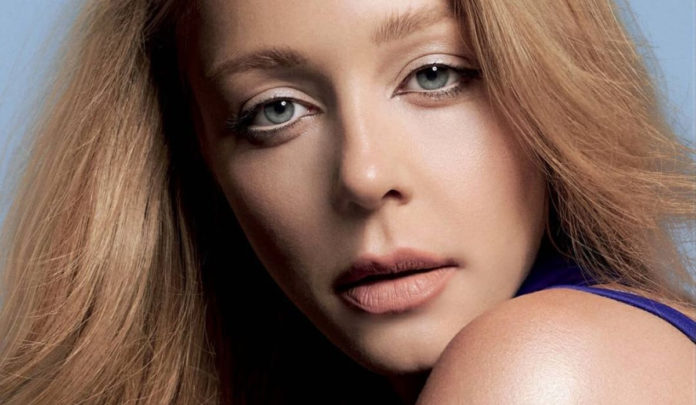 Чому у Тіни Кароль такий псевдонім? Чому у Тіни Кароль такий псевдонім?