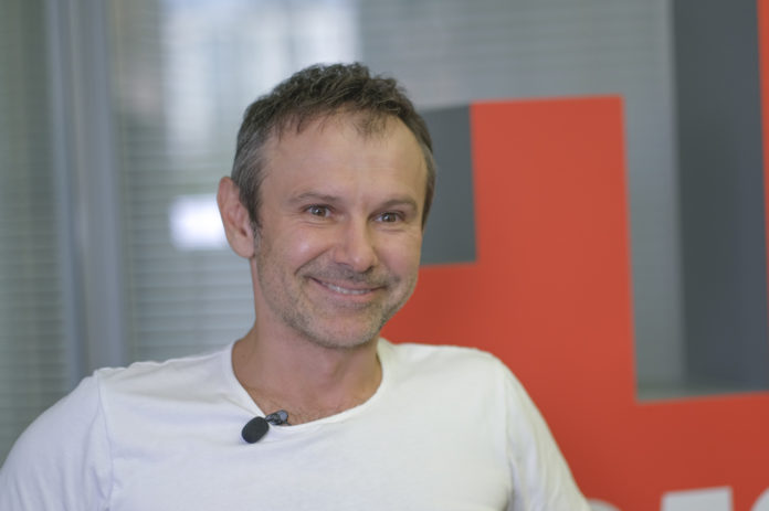 Святослав Вакарчук Святослав Вакарчук