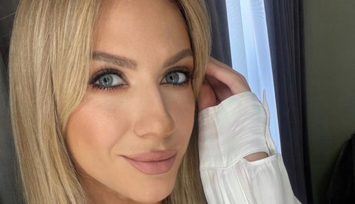 Леся Нікітюк зізналася у коханні одруженому чоловіку Леся Нікітюк зізналася у коханні одруженому чоловіку