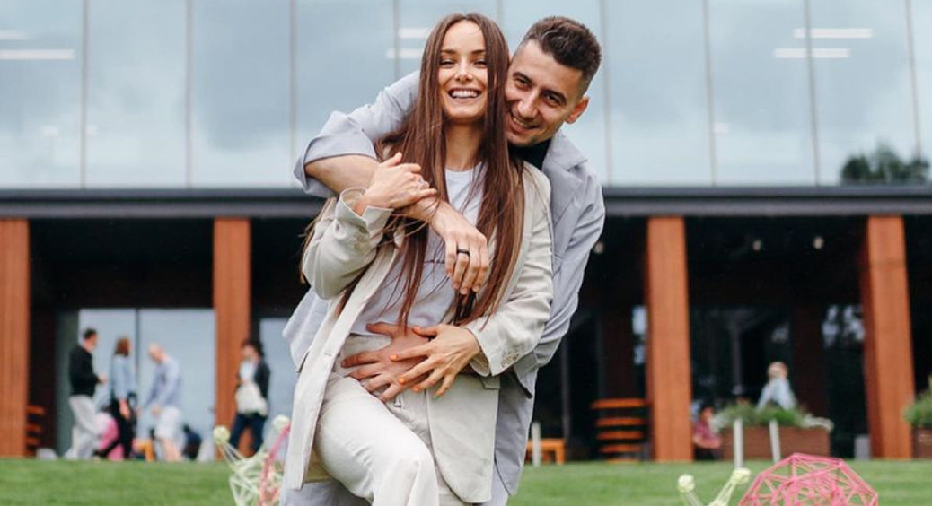 Переможець Холостячки Олександр Еллерт відреагував на вагітність Ксенії Мішиної: “Намагаюся все вирішити” 