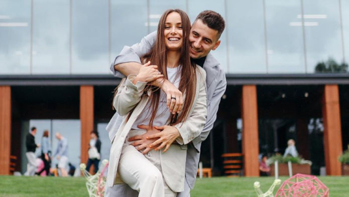 Олександр Еллерт відреагував на вагітність Ксенії Мішиної Олександр Еллерт відреагував на вагітність Ксенії Мішиної