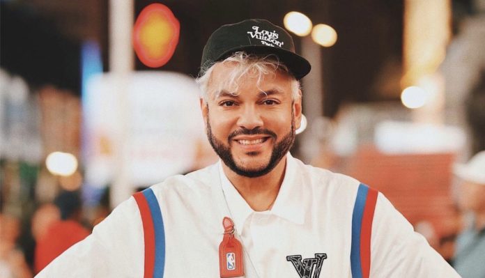 Філіп КіркоровПридбання Філіпа Кіркорова у 1.000.000.Філіп Кіркоров Філіп КіркоровПридбання Філіпа Кіркорова у 1.000.000.Філіп Кіркоров