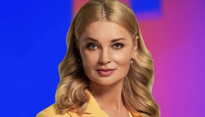 Лідія Таран зустрілася з дівчинкою, яка знімала щоденник війни в Маріуполі Лідія Таран зустрілася з дівчинкою, яка знімала щоденник війни в Маріуполі