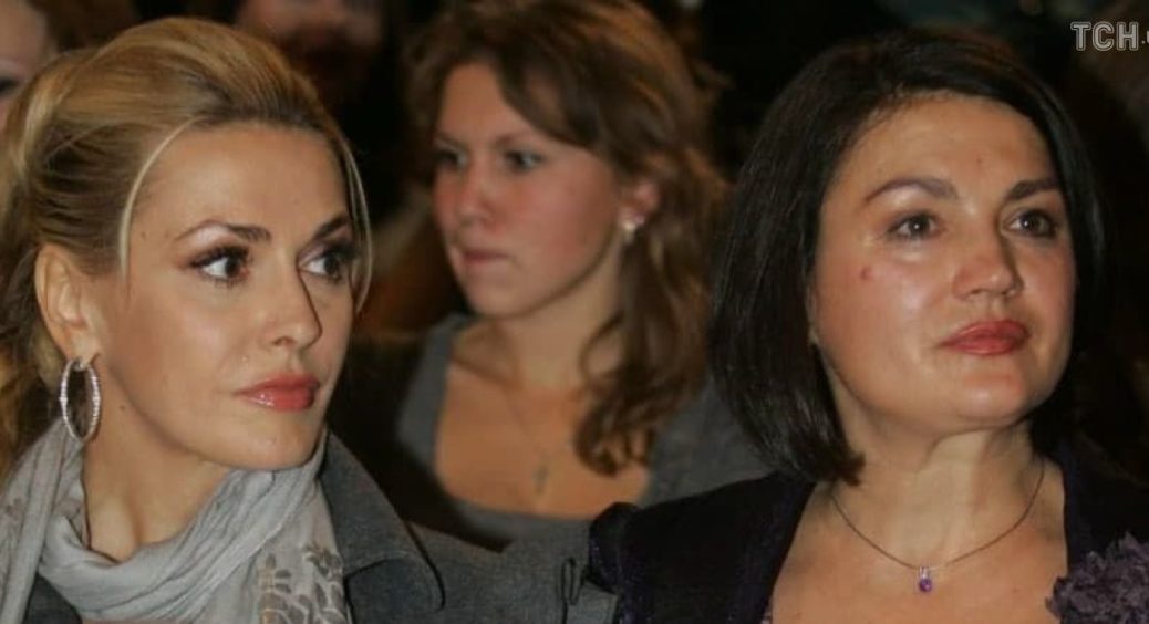 Ольга Сумська зі сльозами на очах зізналася, що не спілкується з сестрою Наталею: зрада обійшлася дорого 