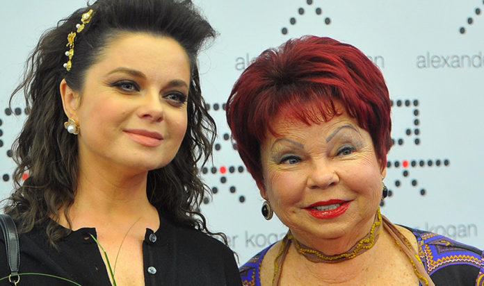 Мама Наташі Корольової