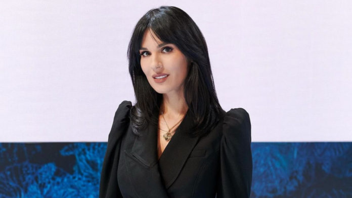 Маша Єфросініна похизувалася пресом чоловіка Маша Єфросініна похизувалася пресом чоловіка