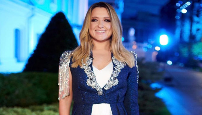 Наталія Могилевська показала круглий живіт зі сцени