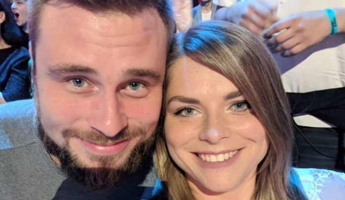 Неля Шовкопляс поринула в обійми Єгора Гордєєва на очах в усієї країни Неля Шовкопляс поринула в обійми Єгора Гордєєва на очах в усієї країни