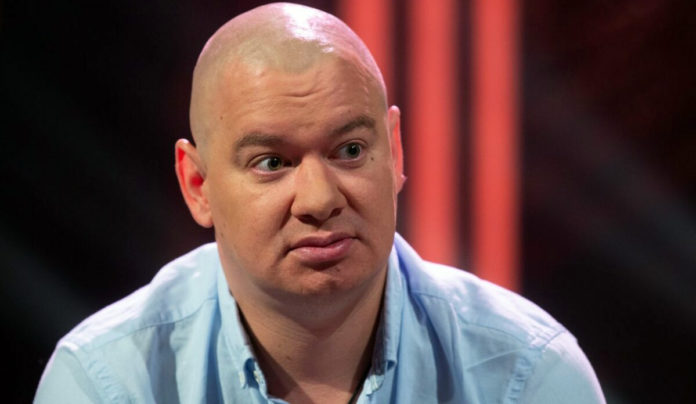 Євген Кошовий став волонтером та не афішує цього