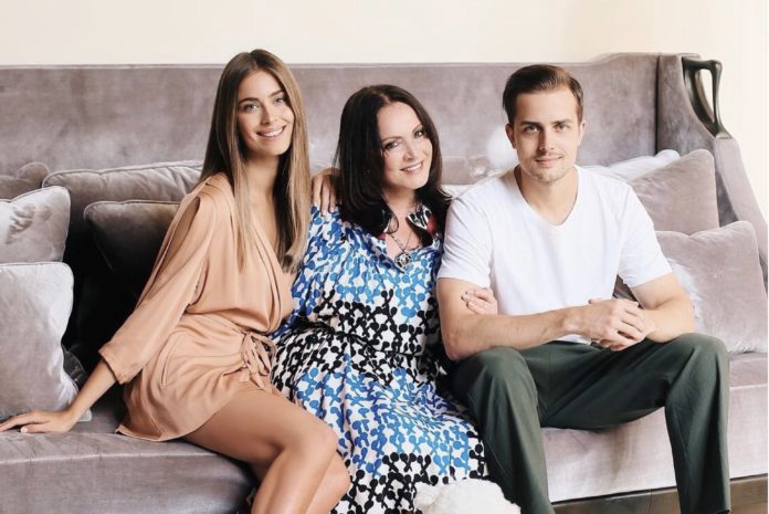 Родина Софії Ротару показала майбутню невістку