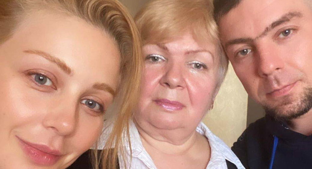 Поп-діва Тіна Кароль залишилася без невістки, на якій одружився її рідний брат: “По-справжньому зрадив” 