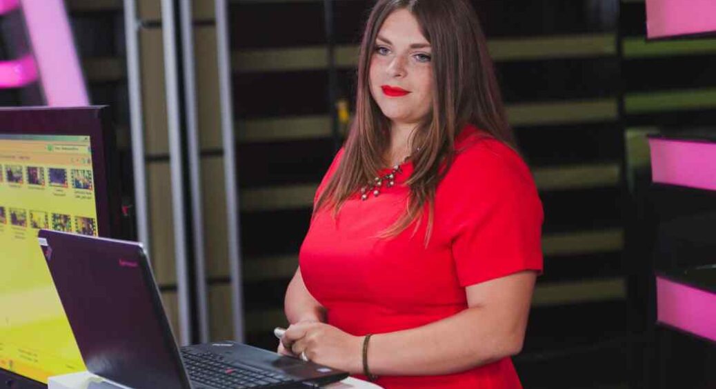 Зірка “Сніданку з 1+1” Неля Шовкопляс отримала погану звістку з дому: зіркова родина оплакує велику втрату 