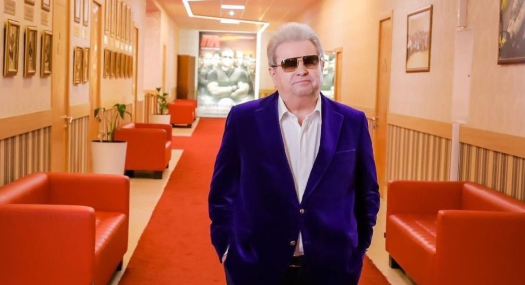 Михайло Поплавський показав, як виглядають його чарівна невістка та онук: дідусь завжди буде забезпечувати 